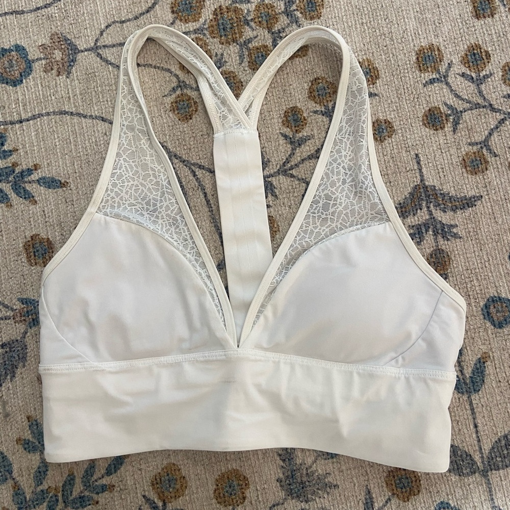 Lululemon x soul cycle white sports bra size 6